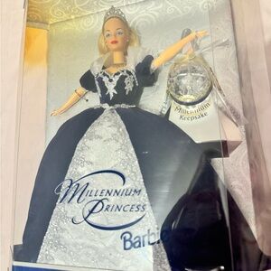 BARBIE DOLL 2000